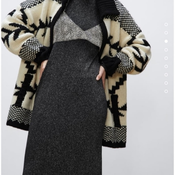 Metallic Thread Knit Dress Limited Edition Zara - Picture 3 of 13